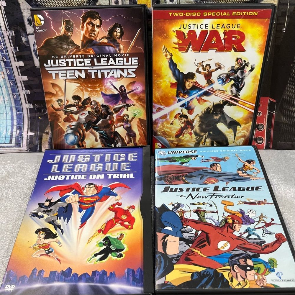 Justice League DC Universe Movies DVDs LOT of 4